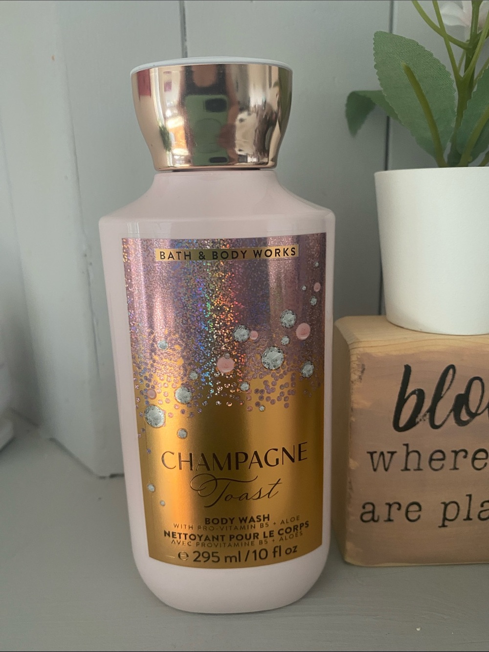 FREE Ad On $10💥 New Bath & Body Works Champagne Toast Body Wash